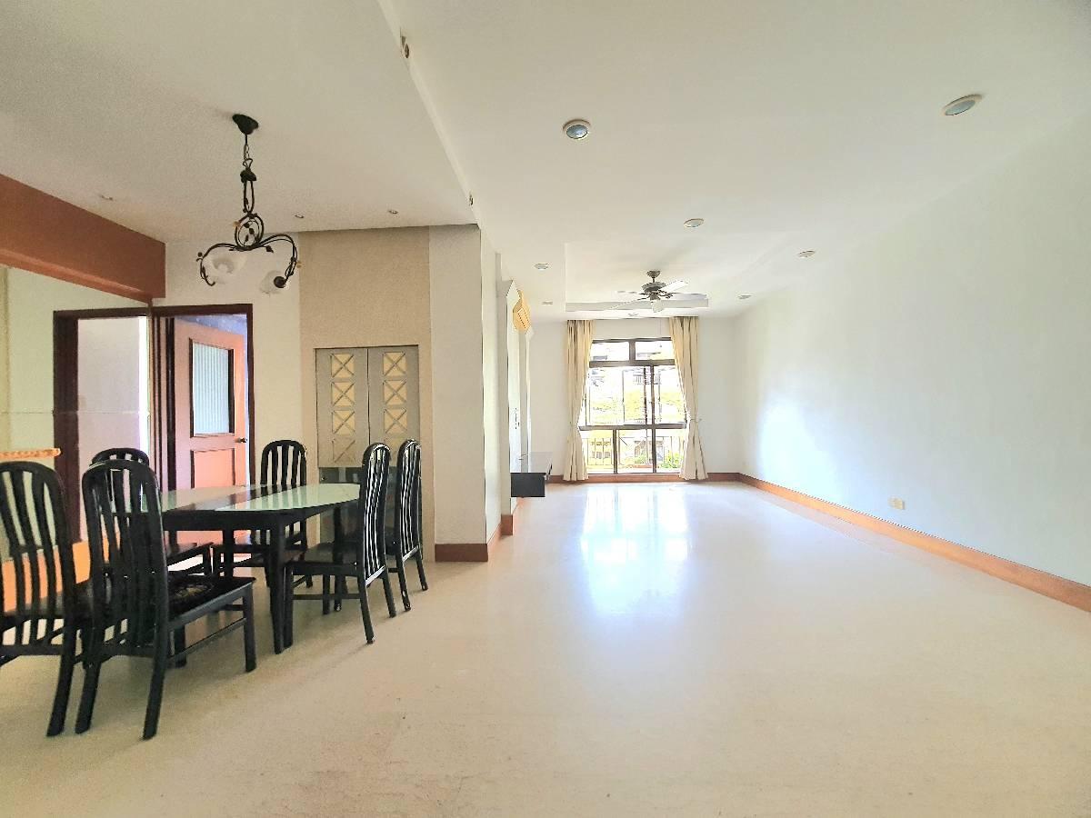 Prop-GPT: Condominium: D27  Seletaris