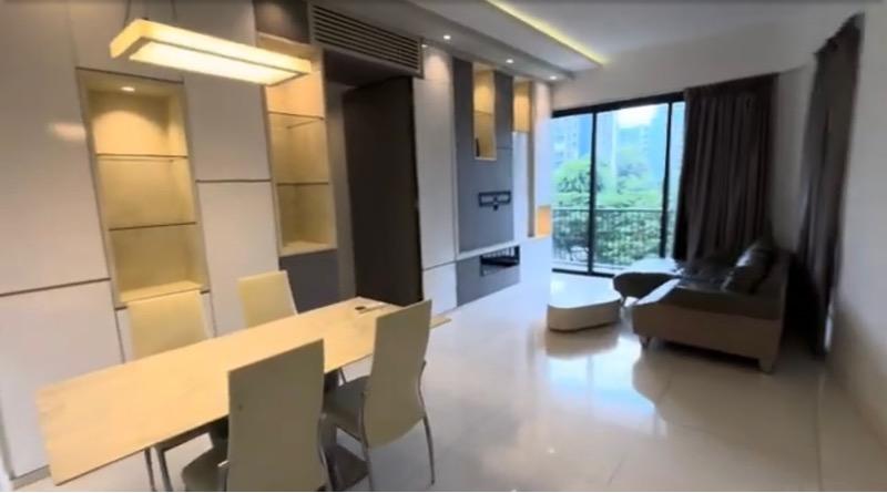 Prop-GPT: Condominium: D10  D'LEEDON