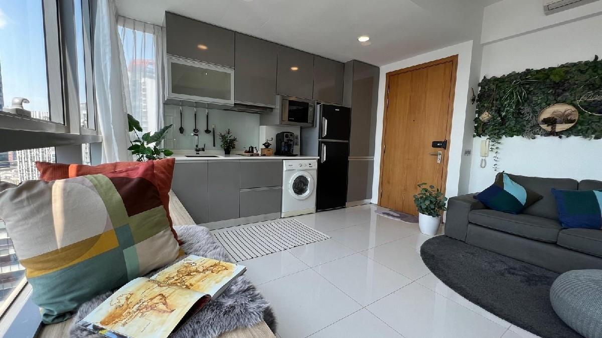 Prop-GPT: Apartment: D02 Anson Lumiere