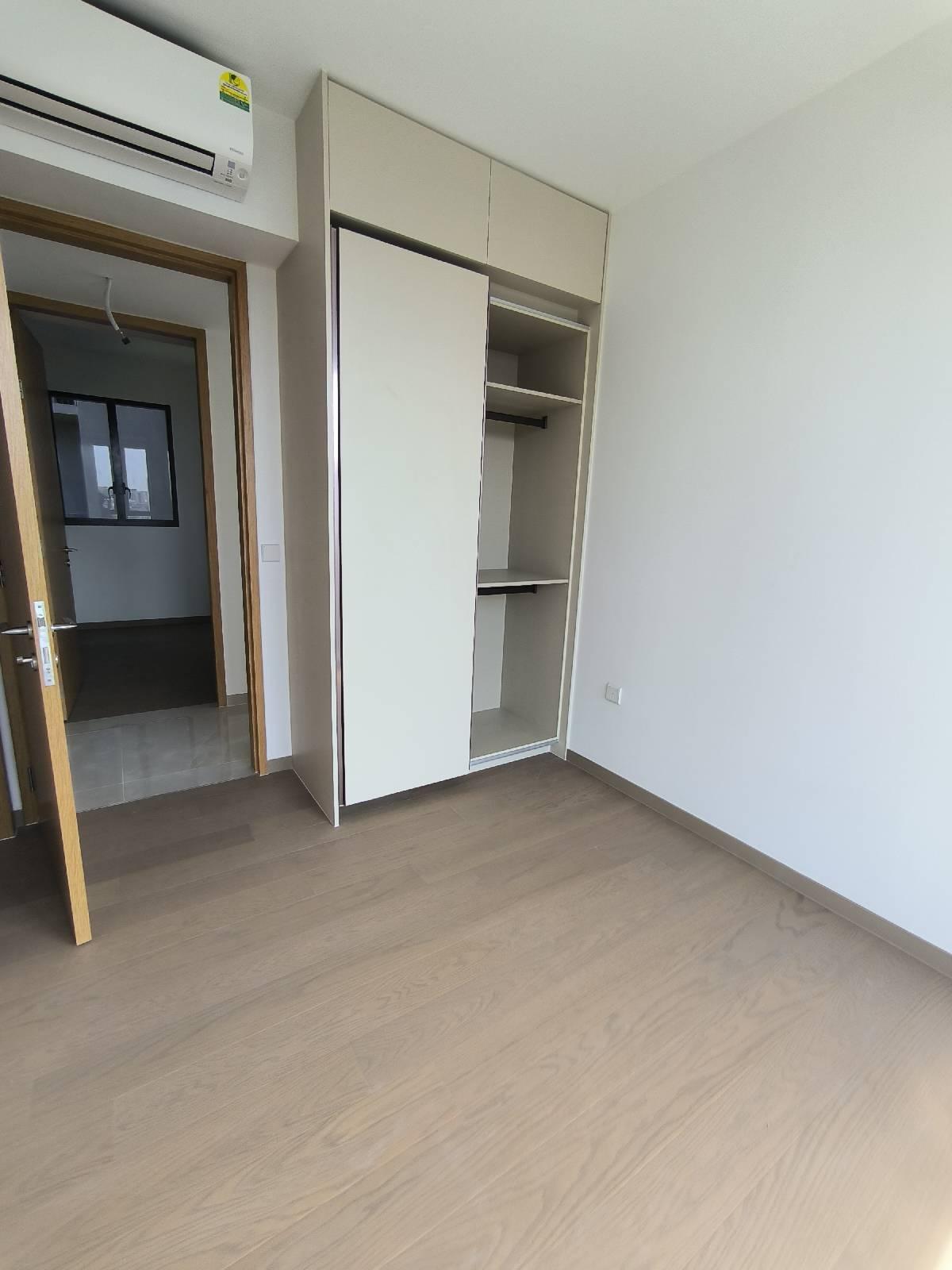 Condominium for Rent, Penrose Condominium For Rent, $6,200, 3 Bed 2 Bath 936 sqft $6.62 psf, SGD 6,200 | 99-year Leasehold