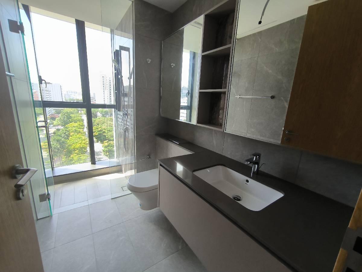 Condominium for Rent, Penrose Condominium For Rent, $6,200, 3 Bed 2 Bath 936 sqft $6.62 psf, SGD 6,200 | 99-year Leasehold