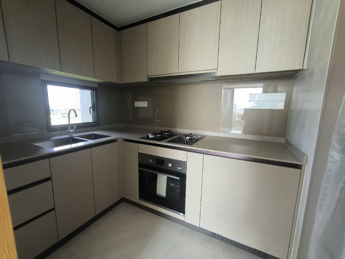 Condominium for Rent, Penrose Condominium For Rent, $6,200, 3 Bed 2 Bath 936 sqft $6.62 psf, SGD 6,200 | 99-year Leasehold
