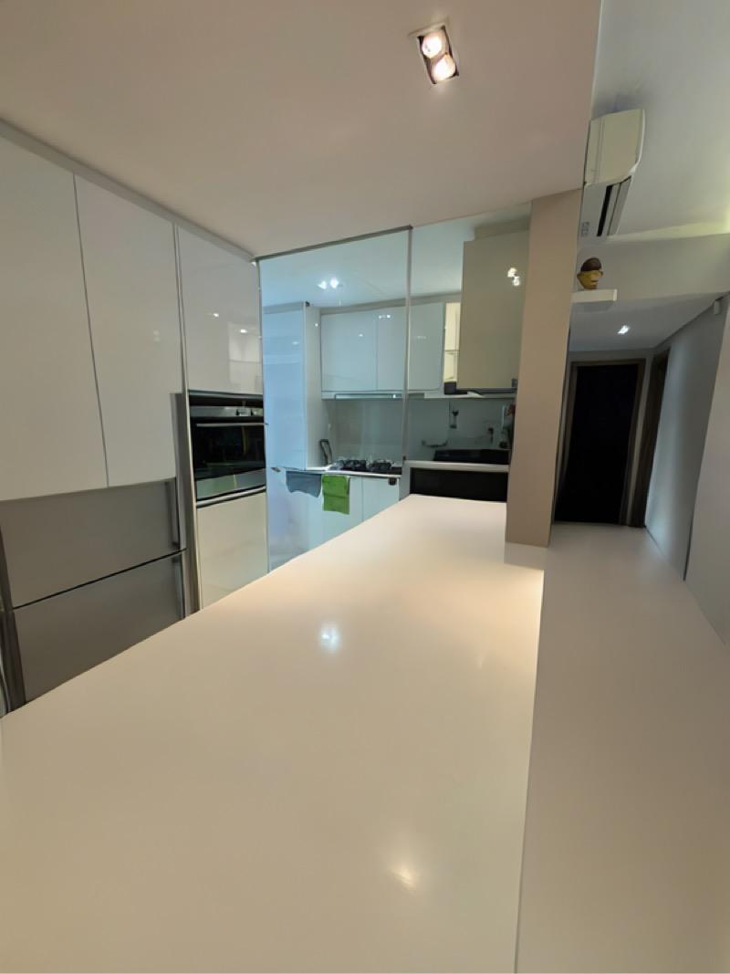 Condominium for Rent, Lakeville Condominium For Rent, $6,000, 3 Bed 3 Bath 1,163 sqft $5.16 psf, SGD 6,000 | 99-year Leasehold