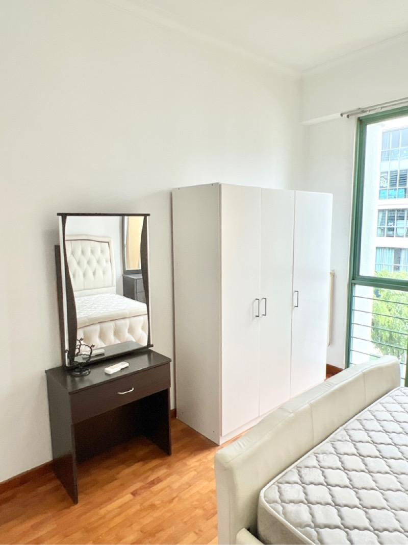 Apartment for Rent, The Sunny Spring Apartment For Rent, $4,500, 3 Bed 2 Bath 1,195 sqft $3.77 psf, SGD 4,500 | Freehold