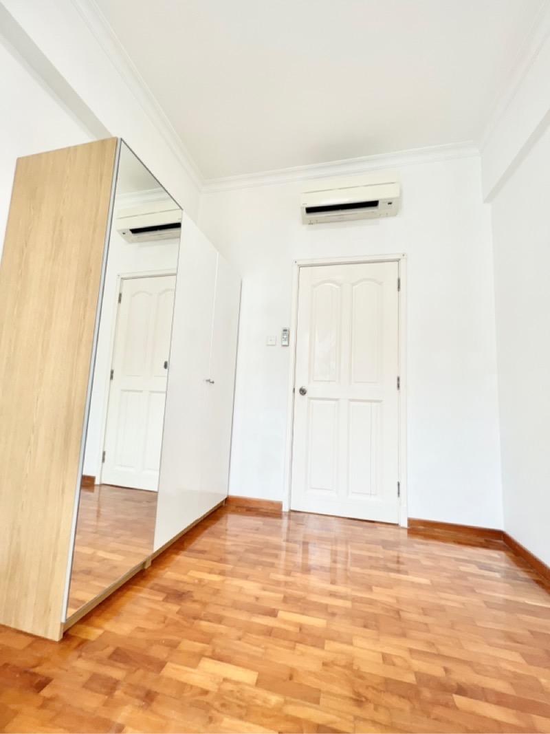 Apartment for Rent, The Sunny Spring Apartment For Rent, $4,500, 3 Bed 2 Bath 1,195 sqft $3.77 psf, SGD 4,500 | Freehold