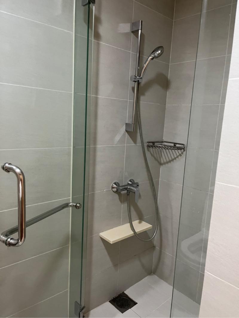 Condominium for Rent, The Lakefront Residences Condominium For Rent, $4,350, 2 Bed 2 Bath 721 sqft $6.03 psf, SGD 4,350 | 99-year Leasehold