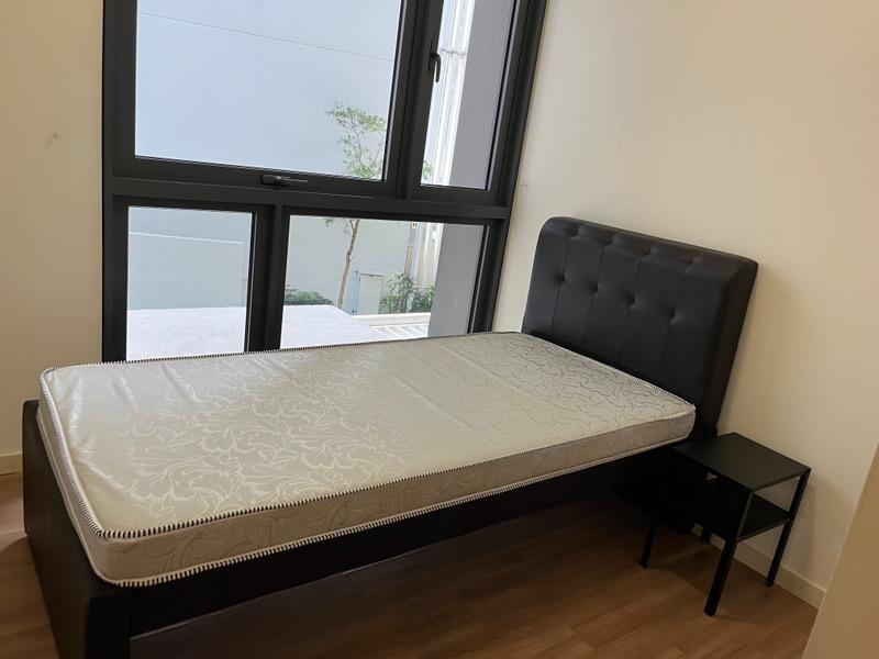 Condominium for Rent, The Lakefront Residences Condominium For Rent, $4,350, 2 Bed 2 Bath 721 sqft $6.03 psf, SGD 4,350 | 99-year Leasehold