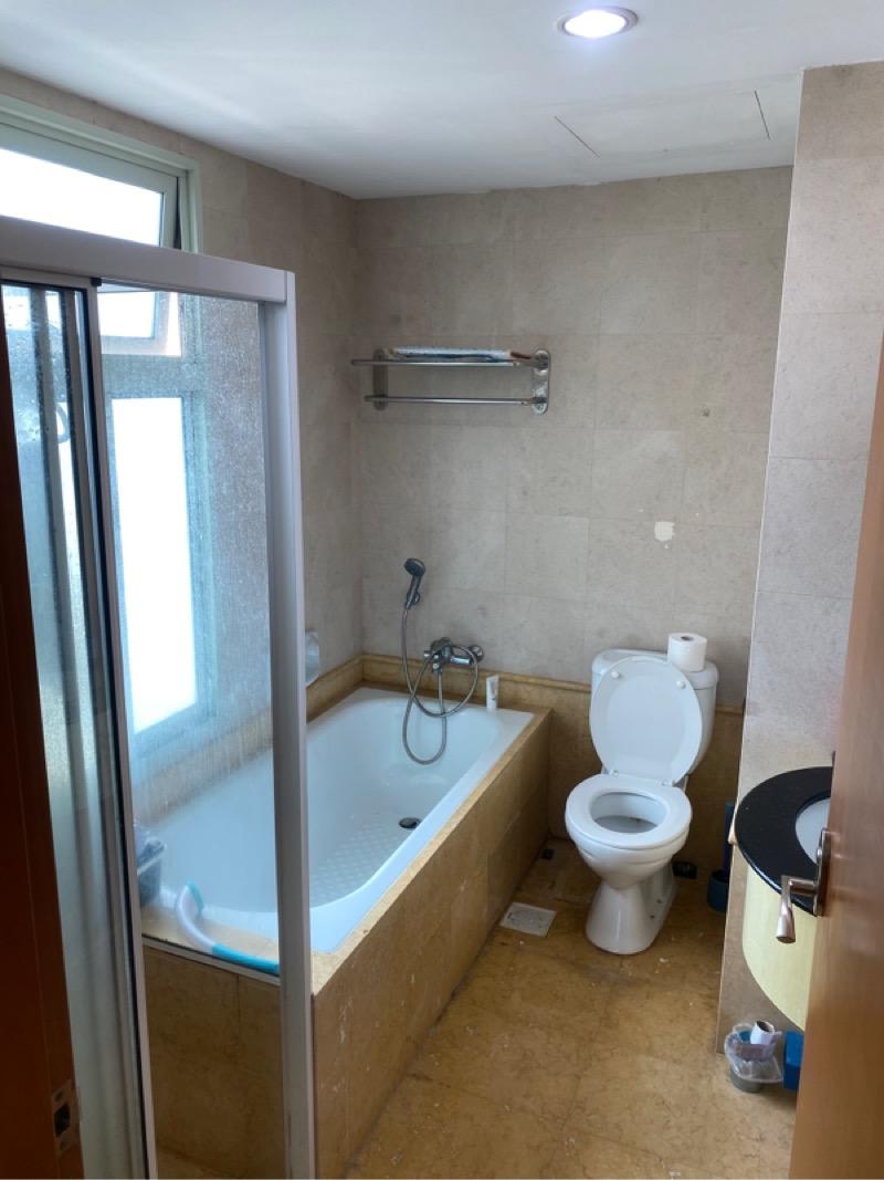 Condominium for Rent, Queens Condominium For Rent, $6,200, 3 Bed 3 Bath 1,184 sqft $5.24 psf, SGD 6,200 | 99-year Leasehold