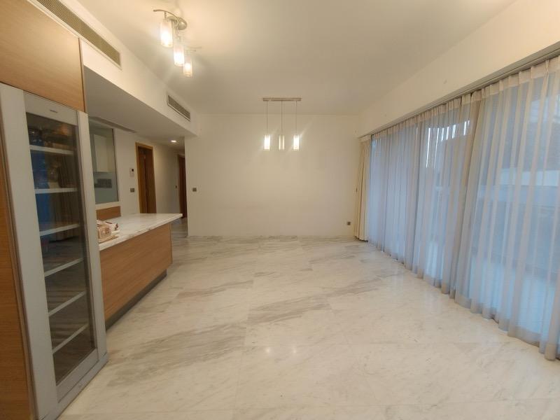 Prop-GPT: Condominium: D09 Cairnhill Suites @ Cairnhill