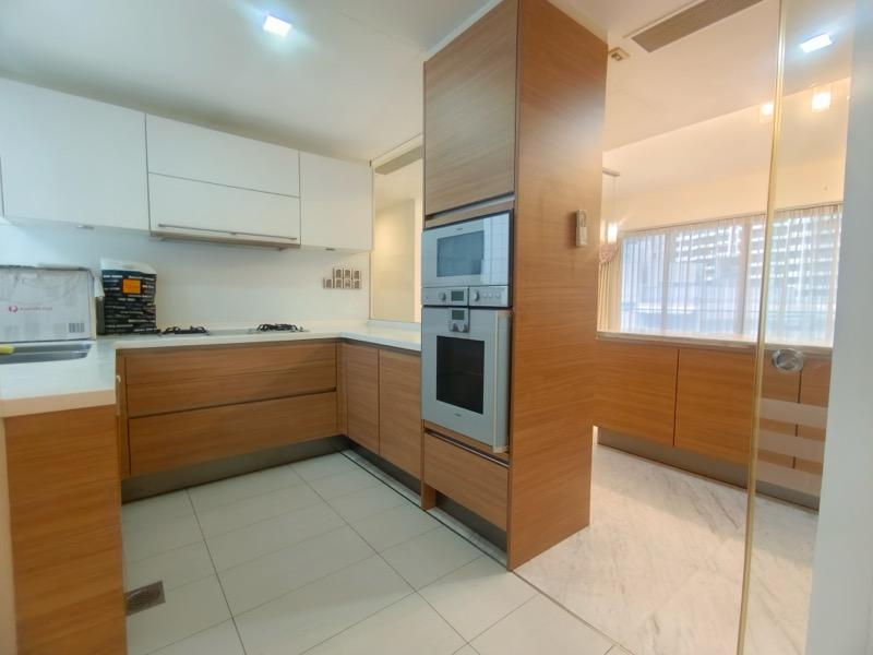 Condominium for Rent, Suites @ Cairnhill Condominium For Rent, $10,000, 4 Bed 4 Bath 1,830 sqft $5.46 psf, SGD 10,000 | Freehold