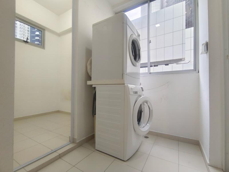 Condominium for Rent, Suites @ Cairnhill Condominium For Rent, $10,000, 4 Bed 4 Bath 1,830 sqft $5.46 psf, SGD 10,000 | Freehold