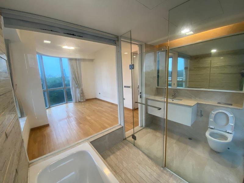 Condominium for Rent, Madison Residences Condominium For Rent, $11,000, 4 Bed 3 Bath 1,776 sqft $6.19 psf, SGD 11,000