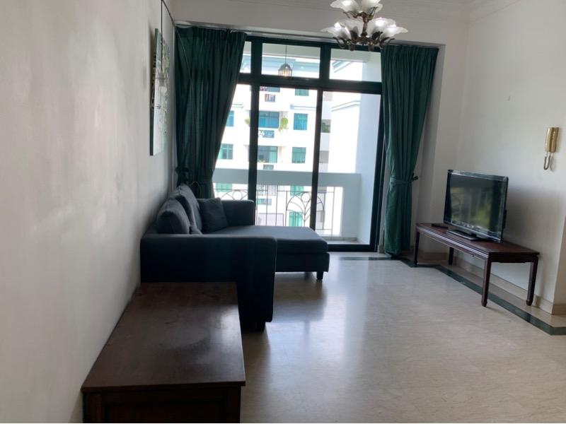 Prop-GPT: Condominium: D21  Hillview Green