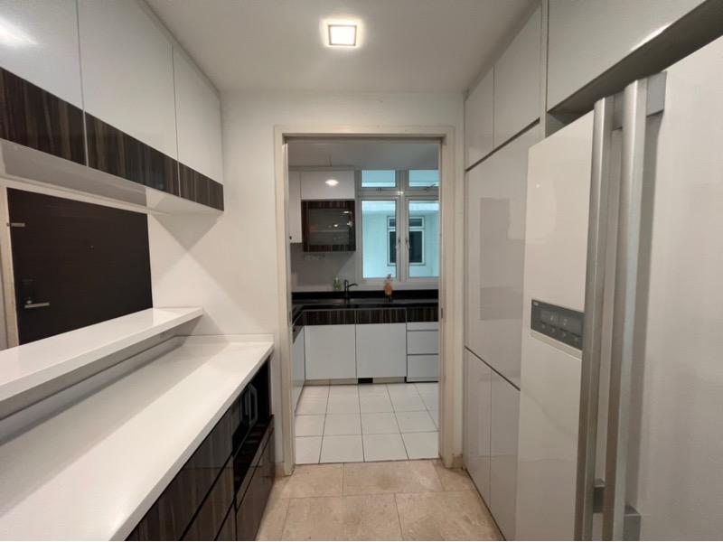 Condominium for Rent, Monterey Park Condominium Condominium For Rent, $5,500, 3 Bed 3 Bath 1,249 sqft $4.40 psf, SGD 5,500