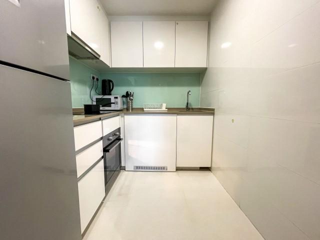 Condominium for Rent, Bartley Ridge Condominium For Rent, $4,299, 2 Bed 2 Bath 721 sqft $5.96 psf, SGD 4,299 | 99-year Leasehold