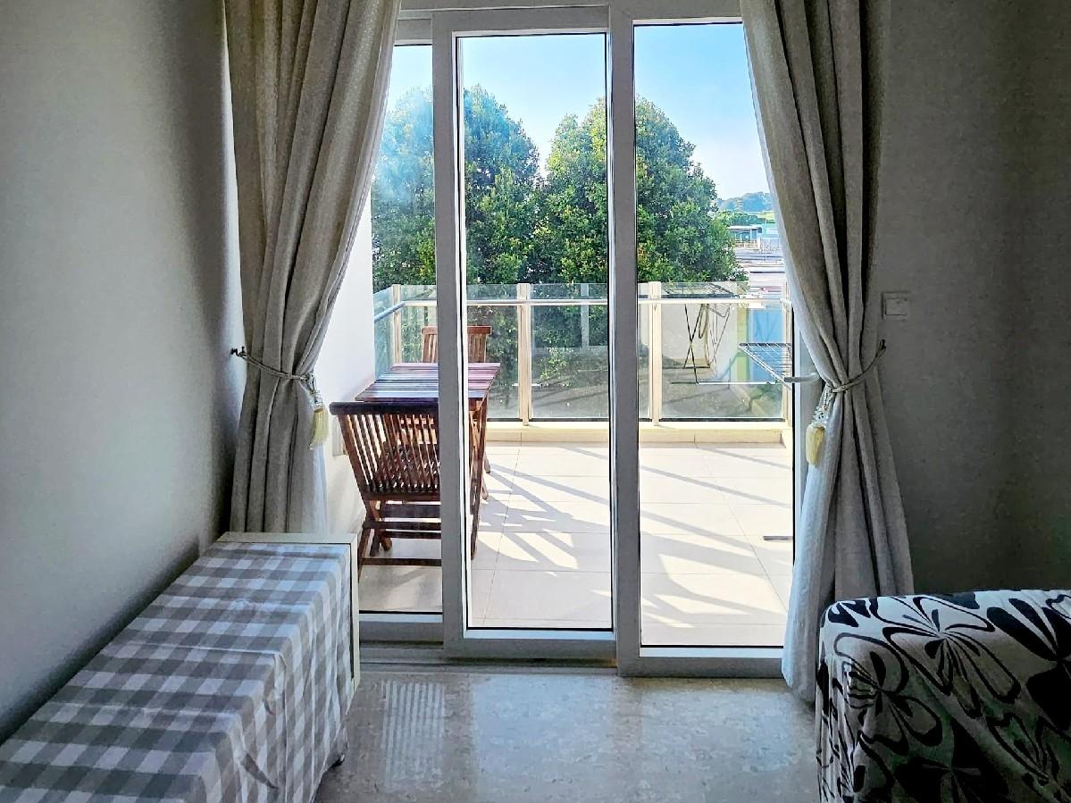 Condominium for Rent: D16, 486397