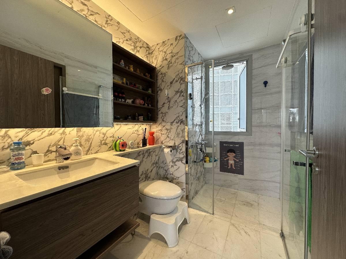 Condominium for Rent, Queens Peak Condominium For Rent, $6,350, 3 Bed 2 Bath 937 sqft $6.78 psf, SGD 6,350 | 99-year Leasehold