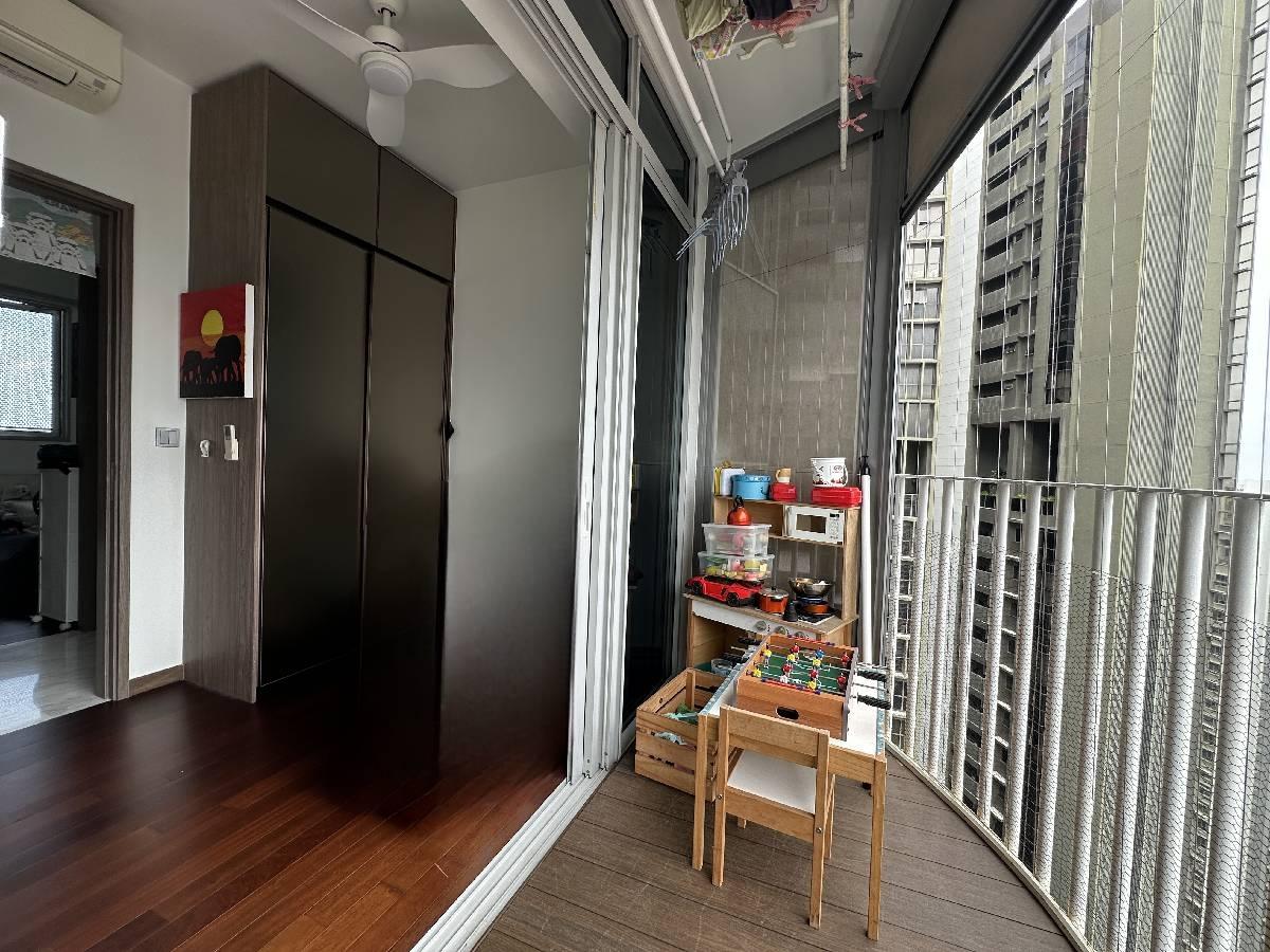 Condominium for Rent, Queens Peak Condominium For Rent, $6,350, 3 Bed 2 Bath 937 sqft $6.78 psf, SGD 6,350 | 99-year Leasehold