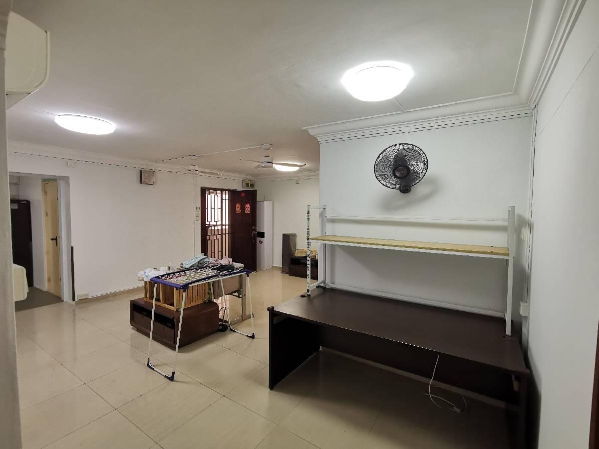 HDB Apartment for Rent, 648A Jurong West Street 61 HDB Apartment For Rent, $3,700, 3 Bed 2 Bath 1,184 sqft $3.13 psf, SGD 3,700 | 99-year Leasehold
