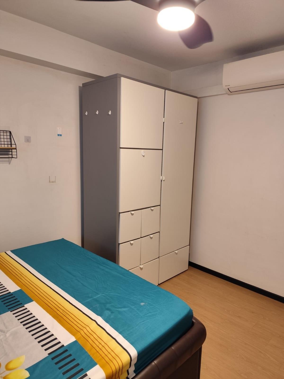 HDB Apartment for Rent, 131 Marsiling Rise HDB Apartment Room Rental, $900, 1 Bed 1 Bath 646 sqft $1.39 psf, SGD 900 | 99-year Leasehold