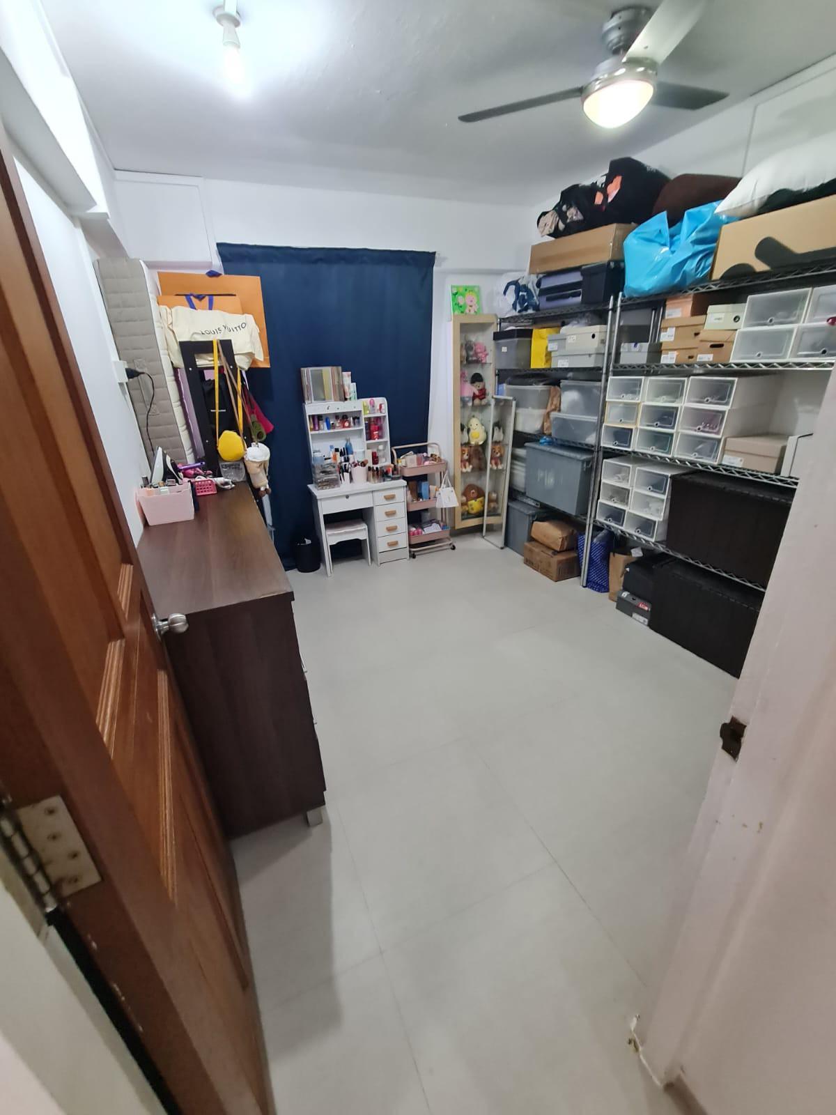 HDB Apartment for Rent, 271 Queen Street HDB Apartment For Rent, $3,999, 2 Bed 1 Bath 657 sqft $6.09 psf, SGD 3,999 | 99-year Leasehold