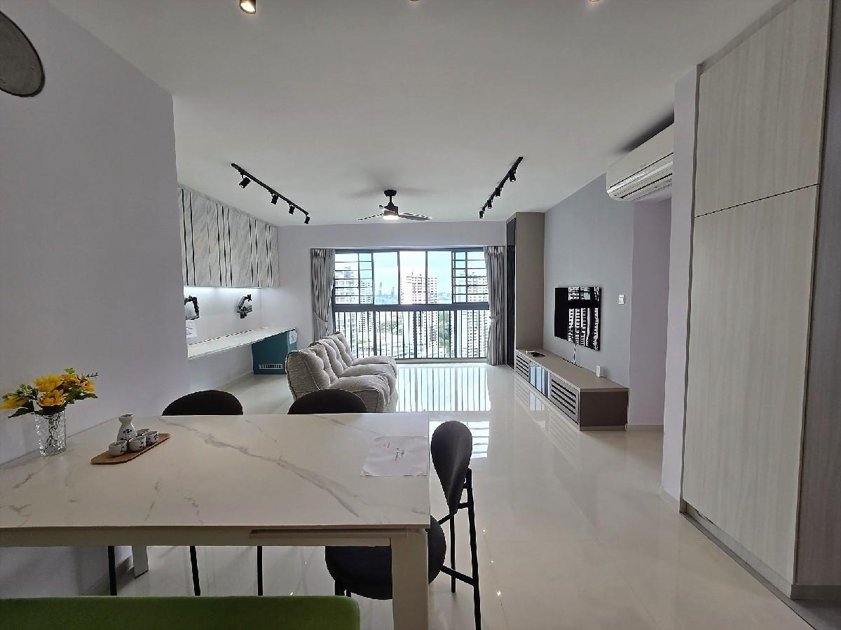 Prop-GPT: HDB Apartment: D02  Pinnacle @ Duxton