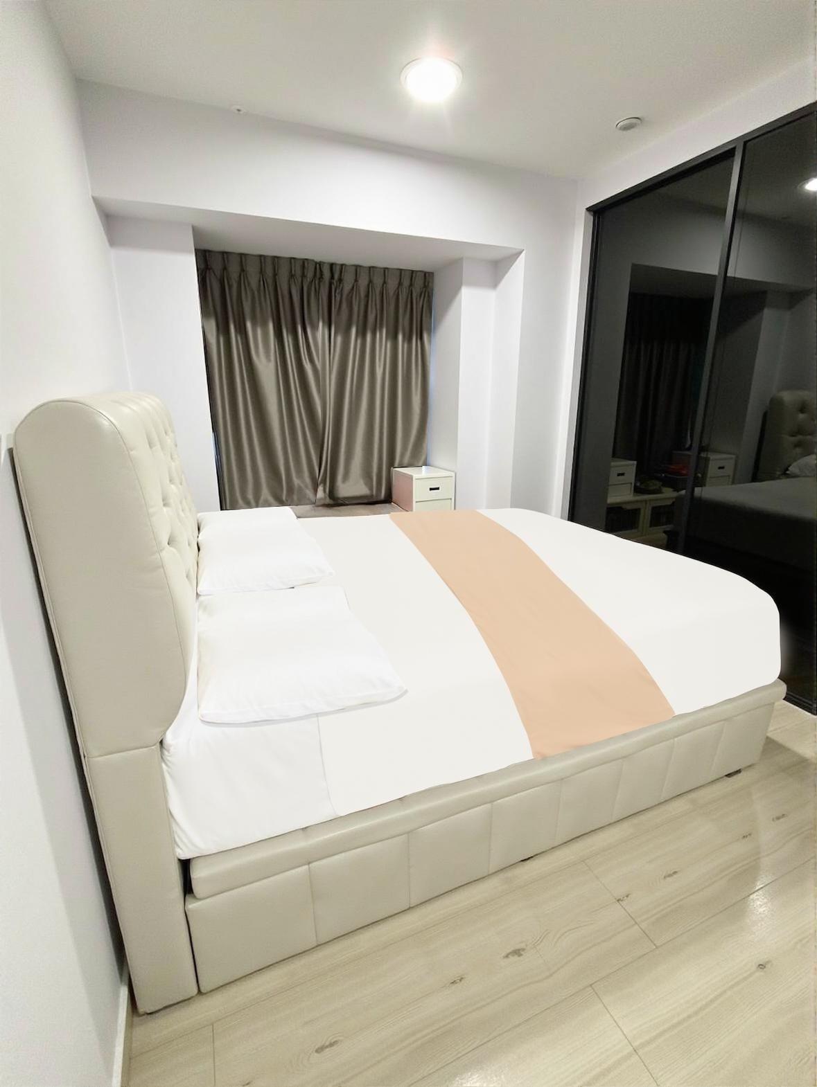 HDB Apartment for Rent, Pinnacle @ Duxton HDB Apartment For Rent, $5,500, 3 Bed 2 Bath 1,152 sqft $4.77 psf, SGD 5,500 | 99-year Leasehold