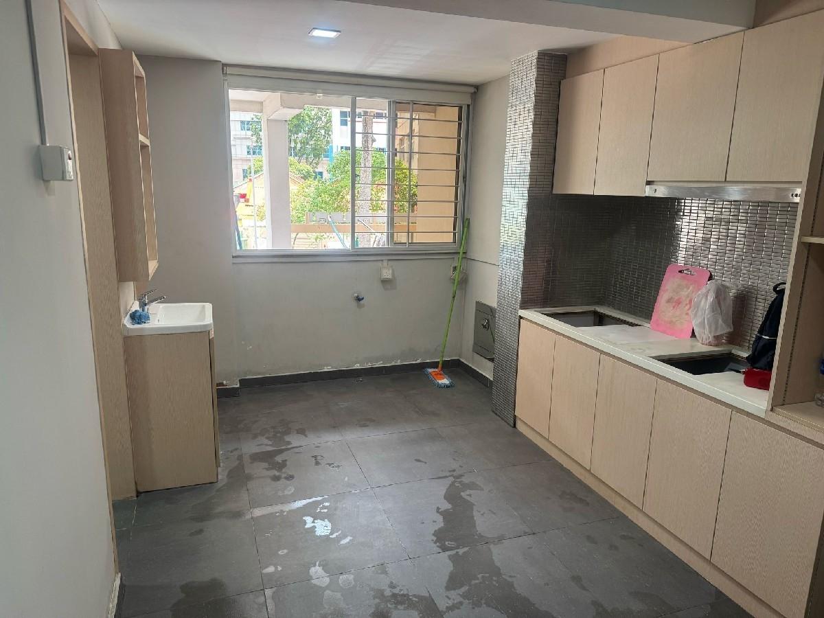 HDB Apartment for Rent, 53 Sims Place HDB Apartment For Rent, $3,100, 2 Bed 2 Bath 700 sqft $4.43 psf, SGD 3,100 | 99-year Leasehold