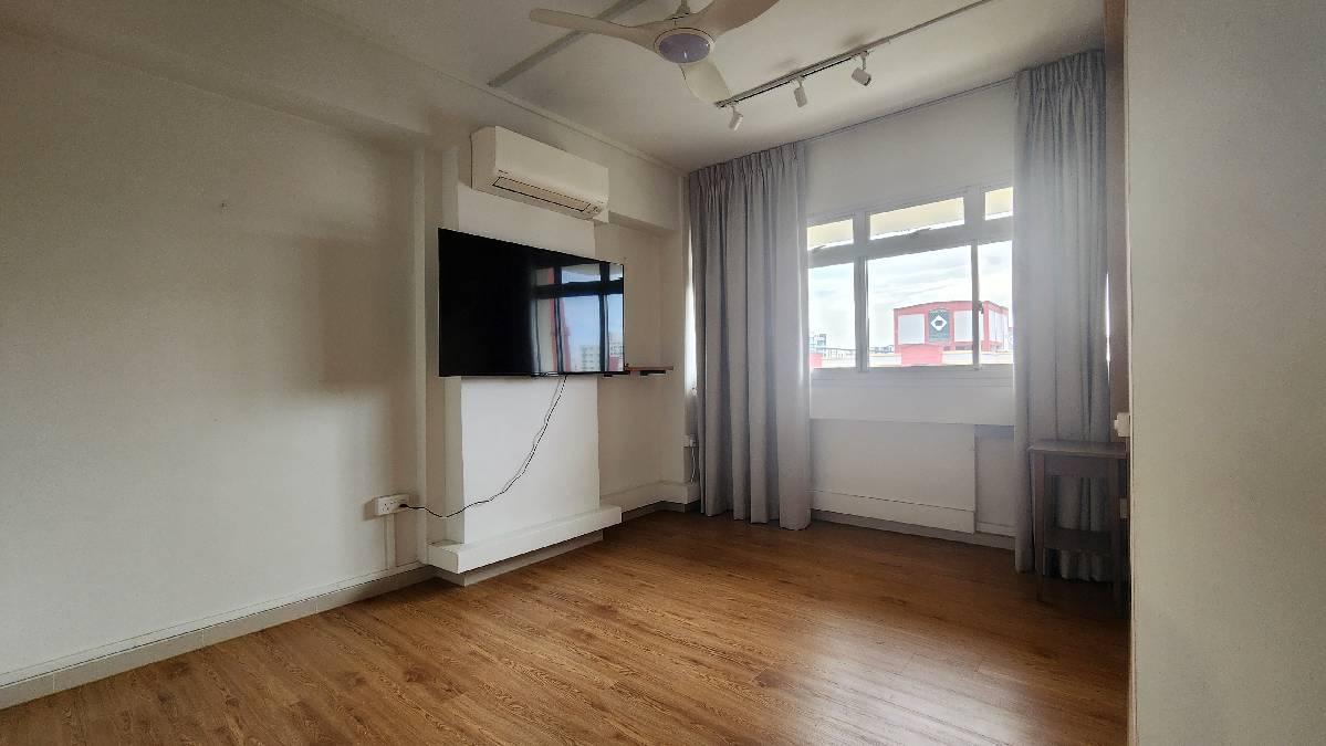 HDB Apartment for Rent, 572 Pasir Ris Street 53 HDB Apartment For Rent, $4,000, 3 Bed 2 Bath 1,216 sqft $3.29 psf, SGD 4,000