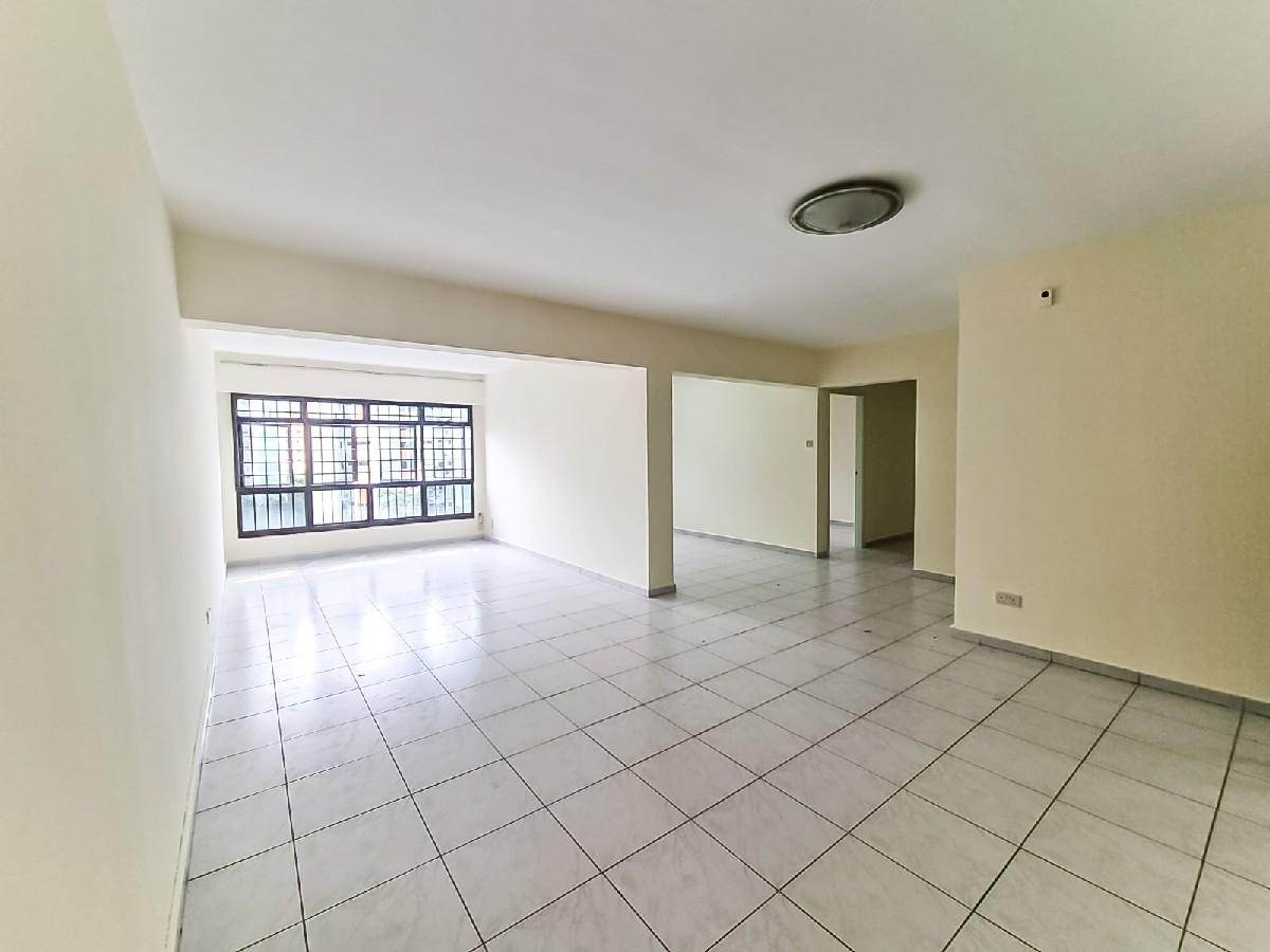 Prop-GPT: HDB Apartment: D25  523 Woodlands Drive 14