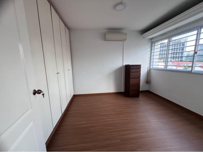 HDB Apartment for Rent, 7 Tanjong Pagar Plaza HDB Apartment For Rent, $4,000, 3 Bed 1 Bath 893 sqft $4.48 psf, SGD 4,000 | 99-year Leasehold