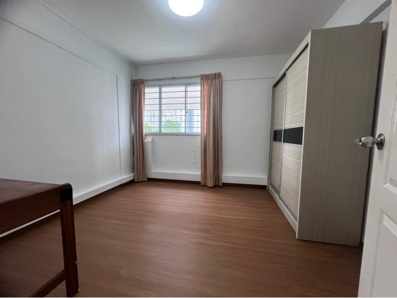 HDB Apartment for Rent, 7 Tanjong Pagar Plaza HDB Apartment For Rent, $4,000, 3 Bed 1 Bath 893 sqft $4.48 psf, SGD 4,000 | 99-year Leasehold