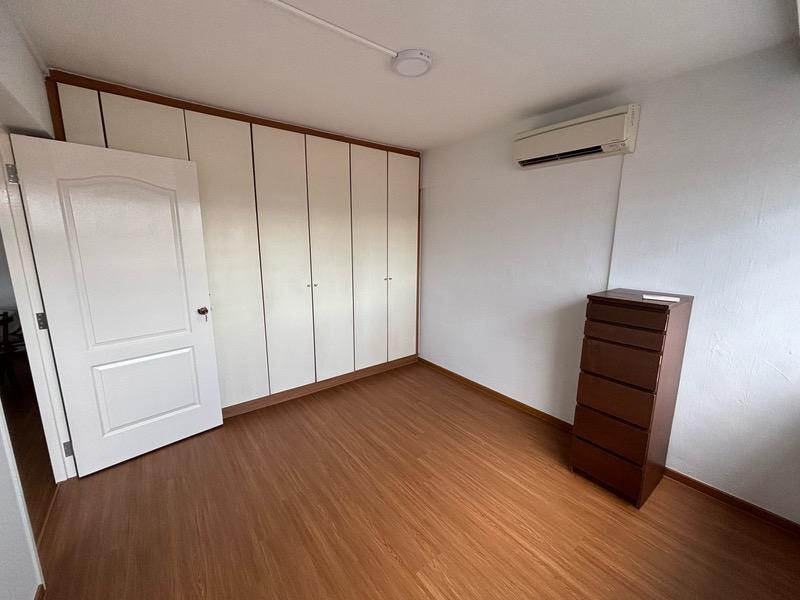 HDB Apartment for Rent, 7 Tanjong Pagar Plaza HDB Apartment For Rent, $4,000, 3 Bed 1 Bath 893 sqft $4.48 psf, SGD 4,000 | 99-year Leasehold