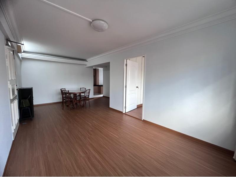HDB Apartment for Rent, 7 Tanjong Pagar Plaza HDB Apartment For Rent, $4,000, 3 Bed 1 Bath 893 sqft $4.48 psf, SGD 4,000 | 99-year Leasehold