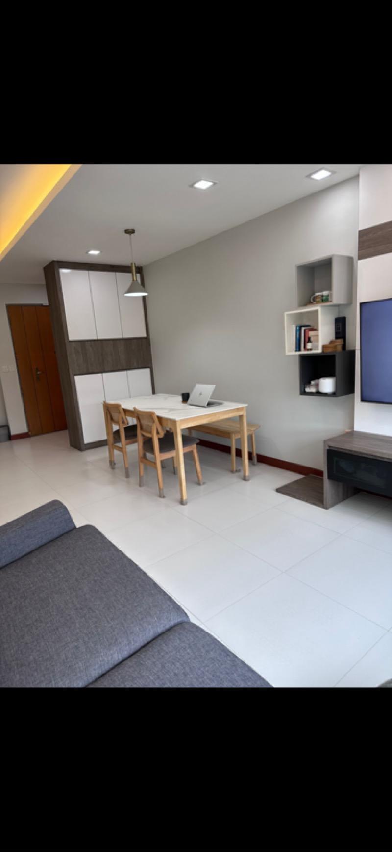 Prop-GPT: HDB Apartment: D19  330B Anchorvale Street