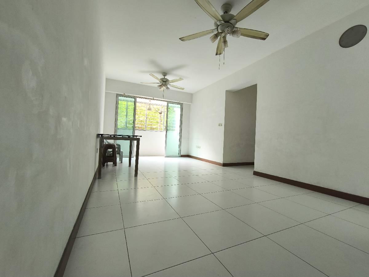 Prop-GPT: HDB Apartment: D19 Punggol 624C Punggol Central