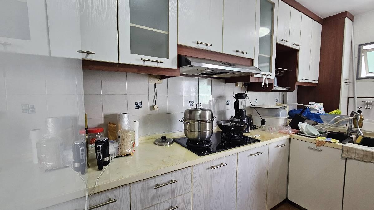 HDB Apartment for Rent, 176D Edgefield Plains HDB Apartment For Rent, $3,400, 3 Bed 2 Bath 1,184 sqft $2.87 psf, SGD 3,400 | 99-year Leasehold