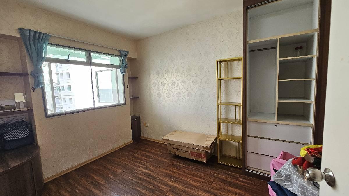 HDB Apartment for Rent, 176D Edgefield Plains HDB Apartment For Rent, $3,400, 3 Bed 2 Bath 1,184 sqft $2.87 psf, SGD 3,400 | 99-year Leasehold