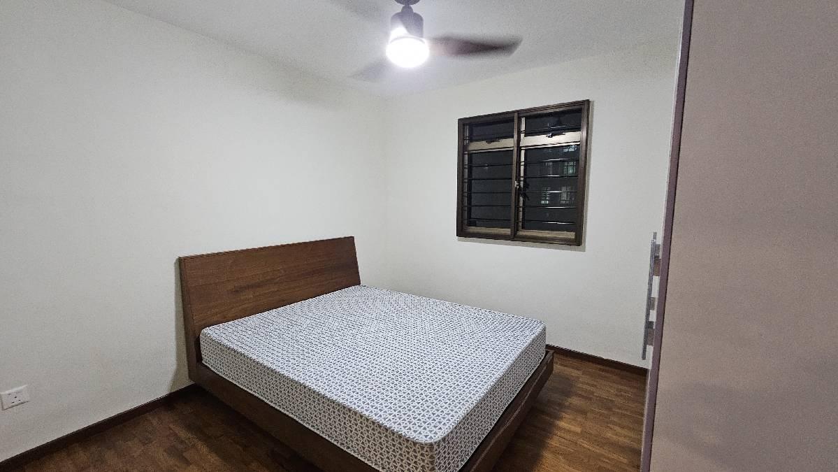 HDB Apartment for Rent, 677C Jurong West Street 64 HDB Apartment For Rent, $3,500, 3 Bed 2 Bath 969 sqft $3.61 psf, SGD 3,500 | 99-year Leasehold