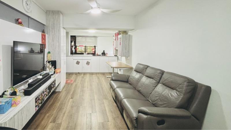 Prop-GPT: HDB Apartment: D22 Boon Lay 525 Jurong West Street 52