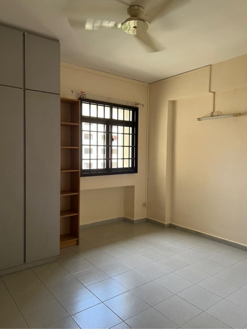 HDB Apartment for Rent, 717 Tampines Street 72 HDB Apartment For Rent, $3,400, 3 Bed 2 Bath 1,076 sqft $3.16 psf, SGD 3,400 | 99-year Leasehold