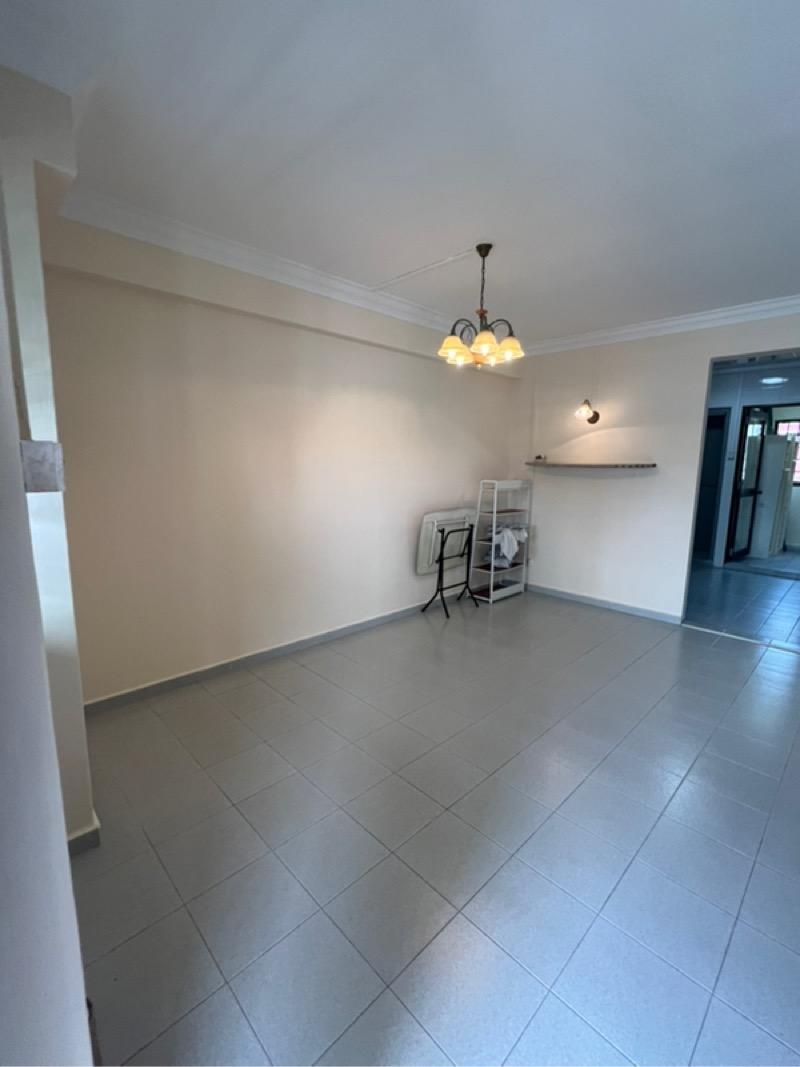 HDB Apartment for Rent, 717 Tampines Street 72 HDB Apartment For Rent, $3,400, 3 Bed 2 Bath 1,076 sqft $3.16 psf, SGD 3,400 | 99-year Leasehold