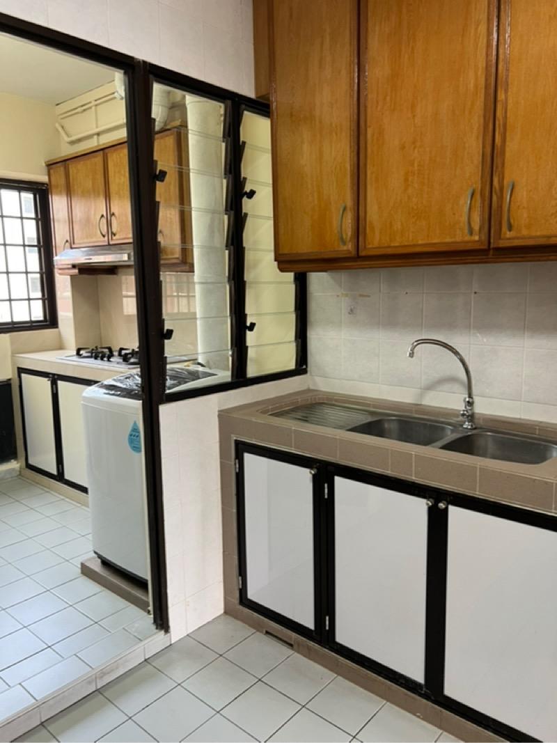 HDB Apartment for Rent, 717 Tampines Street 72 HDB Apartment For Rent, $3,400, 3 Bed 2 Bath 1,076 sqft $3.16 psf, SGD 3,400 | 99-year Leasehold