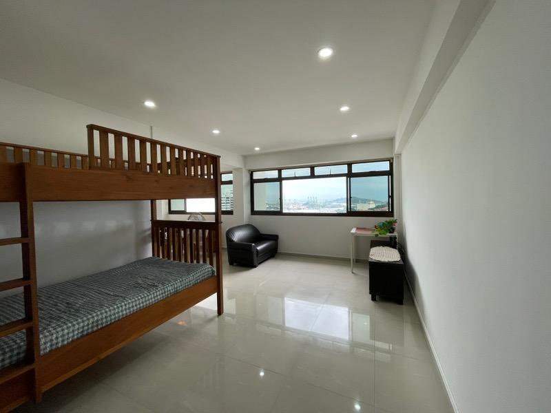 Prop-GPT: HDB Apartment: D04  17 Telok Blangah Crescent