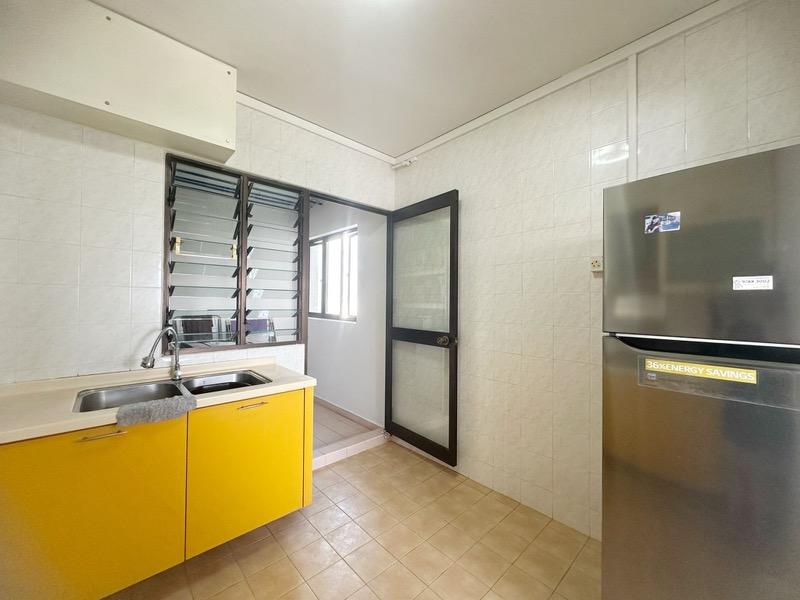 HDB Apartment for Rent, 17 Telok Blangah Crescent HDB Apartment For Rent, $3,600, 2 Bed 2 Bath 1,065 sqft $3.38 psf, SGD 3,600 | 99-year Leasehold