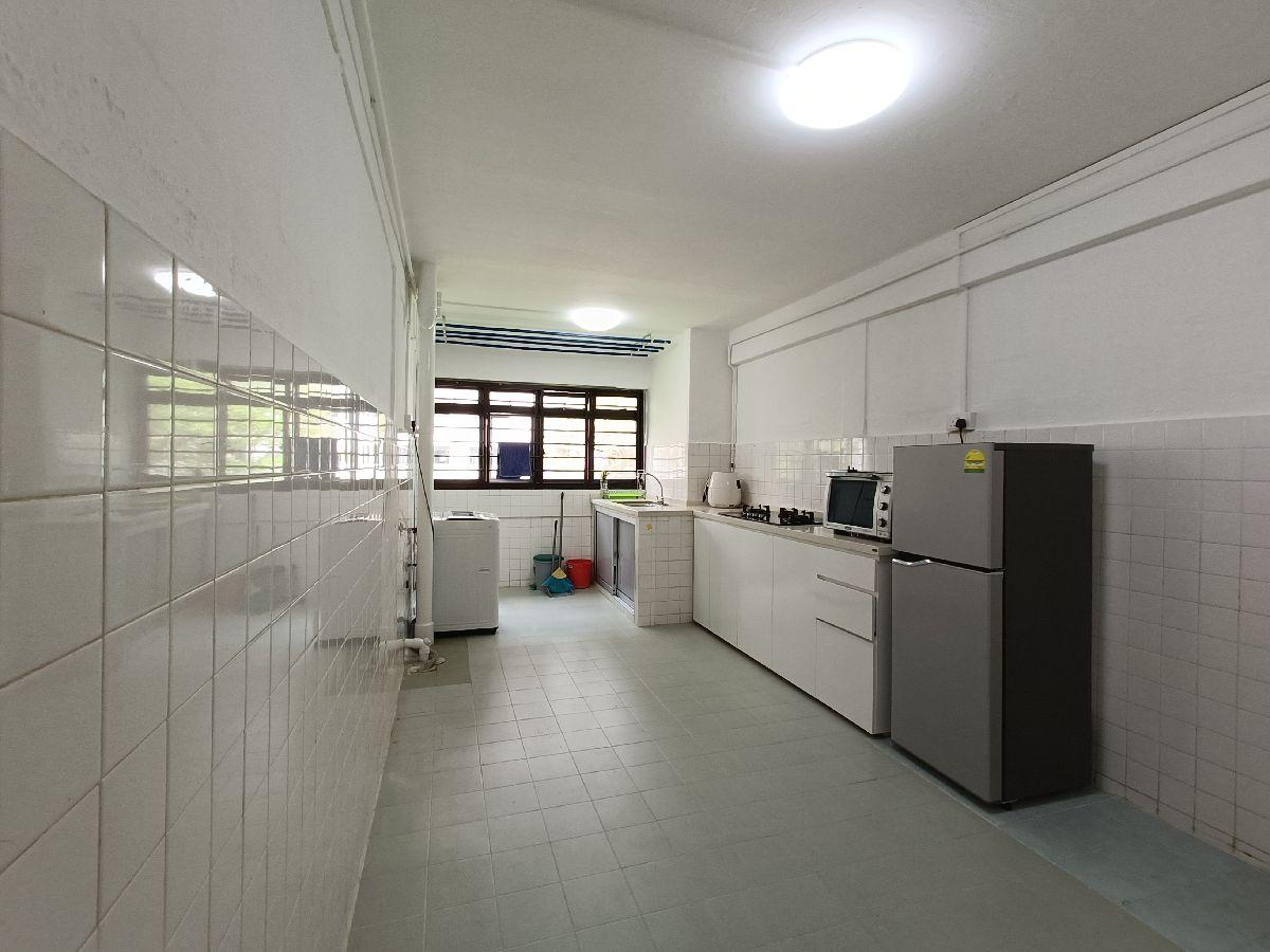 HDB Apartment for Rent, 303 Clementi Avenue 4 HDB Apartment For Rent, $3,200, 2 Bed 2 Bath 721 sqft $4.44 psf, SGD 3,200 | 99-year Leasehold