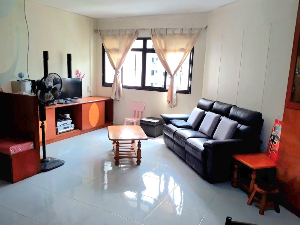 HDB Apartment for Rent, 226A Compassvale Walk HDB Apartment For Rent, $3,300, 3 Bed 2 Bath 1,098 sqft $3.01 psf, SGD 3,300 | 99-year Leasehold
