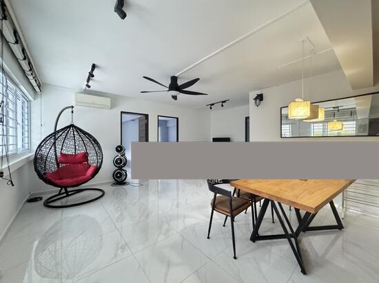 Prop-GPT: HDB Apartment: D27 Yishun 292 Yishun Street 22