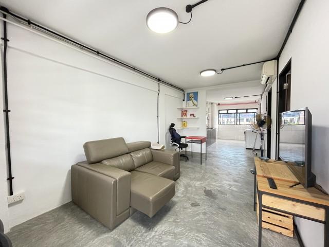 Prop-GPT: HDB Apartment: D07  462 Crawford Lane
