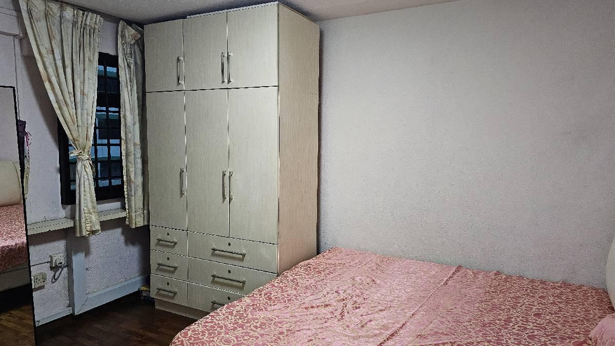 HDB Apartment for Rent, 77 Indus Road HDB Apartment For Rent, $3,000, 2 Bed 1 Bath 700 sqft $4.29 psf, SGD 3,000 | 99-year Leasehold
